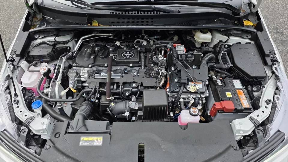 Toyota Corola Sedan 1.8 Hybrid