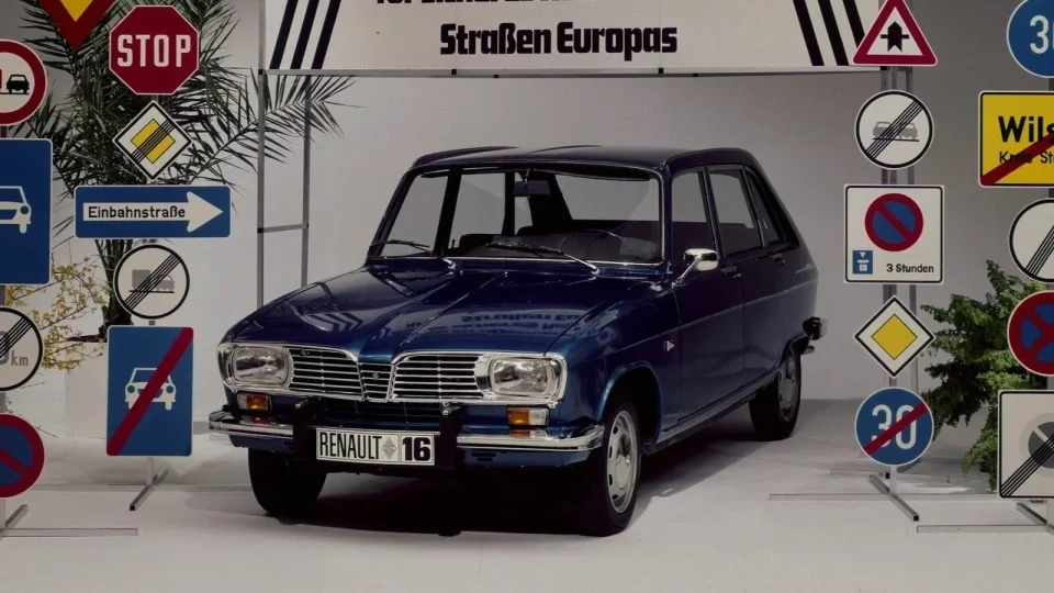 Renault 16
