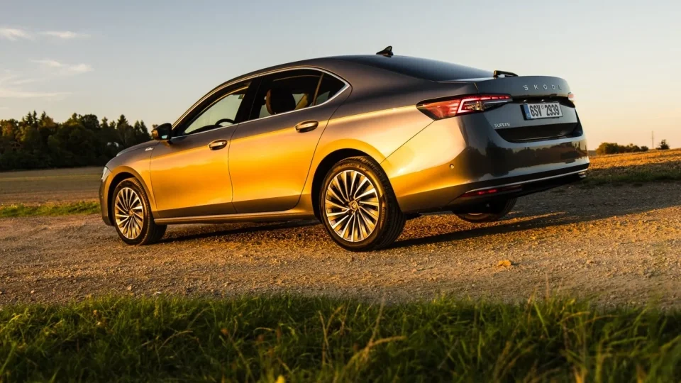 Škoda Superb 2.0 TDI DSG 110 kW