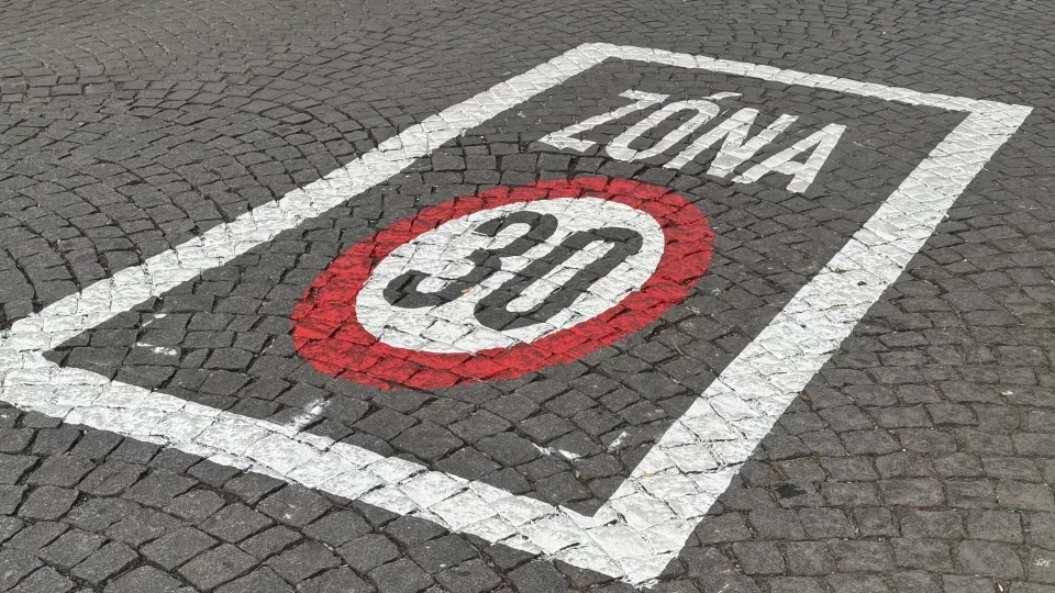 dopravní značka,  zóna 30