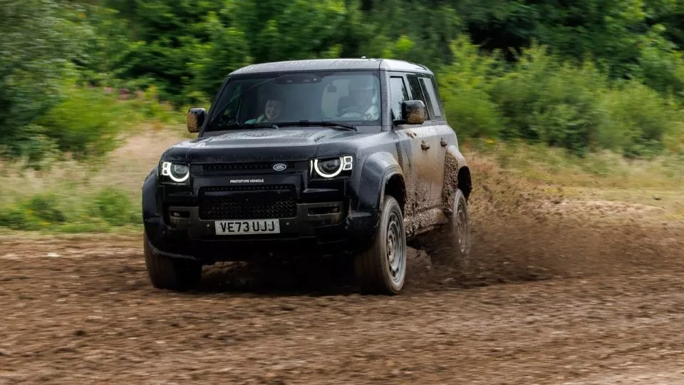 Land Rover Defender OCTA