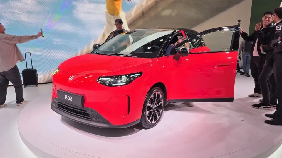 Leapmotor na autosalonu v Paříži