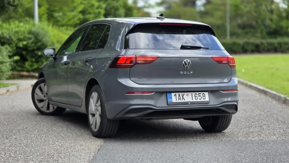 Volkswagen Golf People