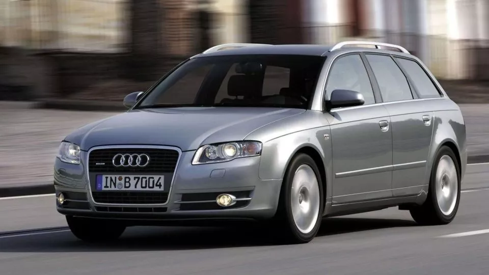 Audi A4 Avant 3.2 FSI