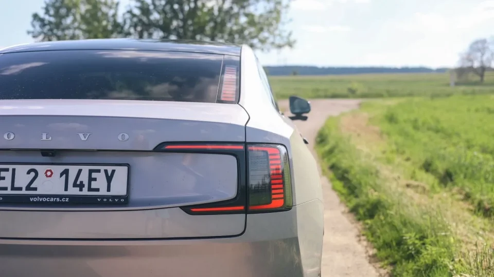 Volvo ES90