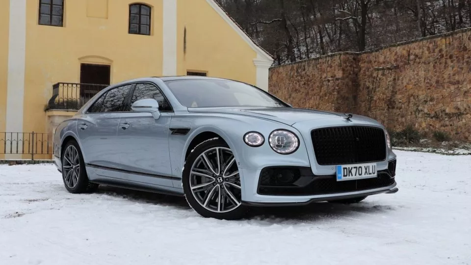 Bentley Flying Spur 2021 V8