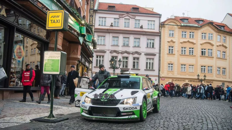 Škoda Fabia R5 jako taxi