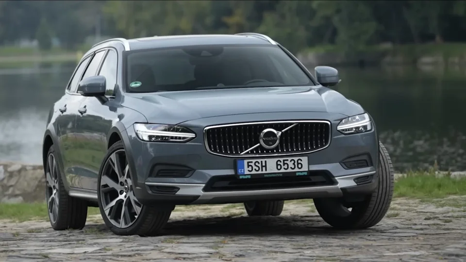 Volvo V90 ojetina