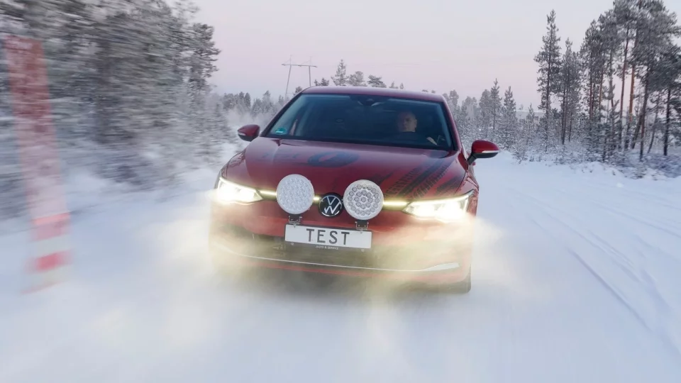 Test zimních pneumatik 2025