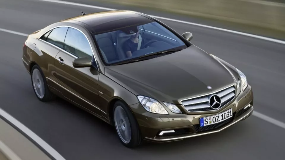 Mercedes E kupé 2010