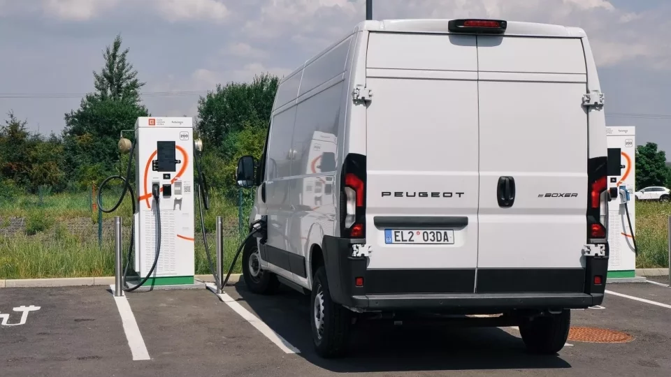 Peugeot e-Boxer L3H2