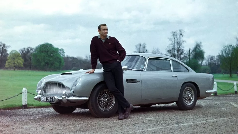 James Bond a Aston Martin DB5