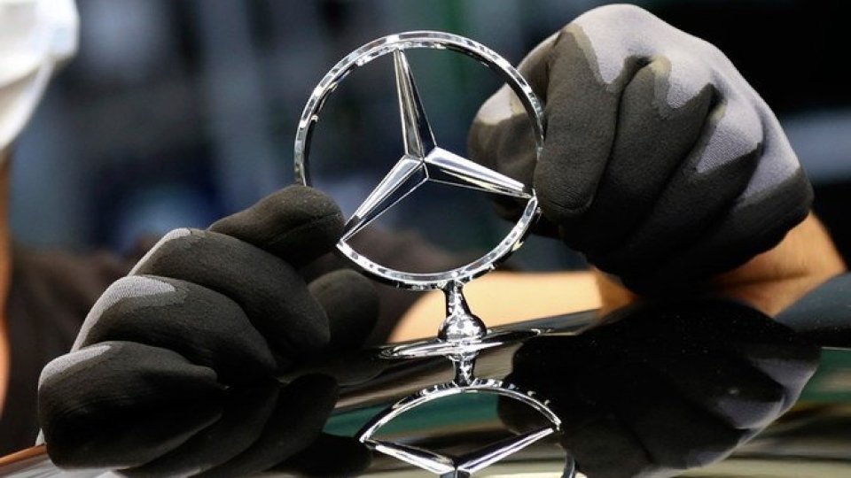 logo Mercedes-Benz