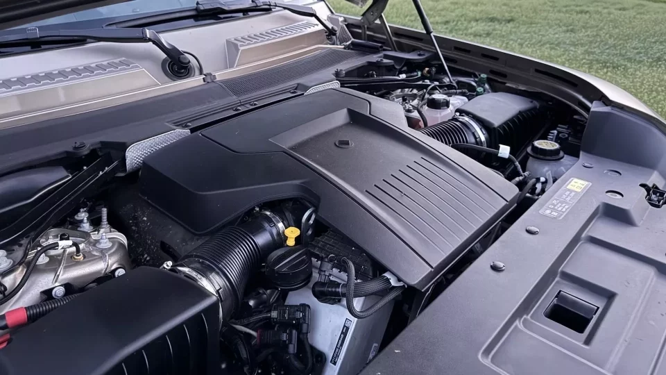 Land Rover Defender OCTA