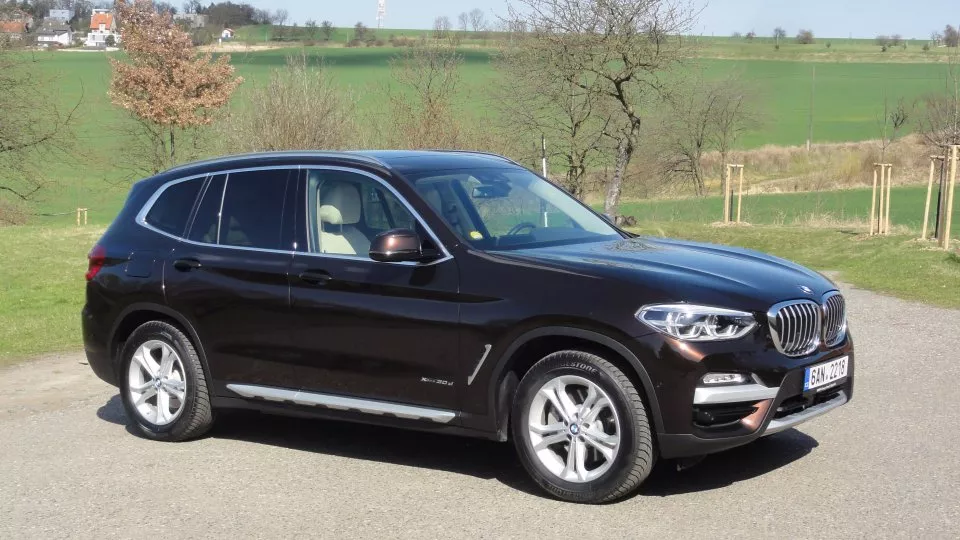 BMW X3 - Šestiválce žijí!