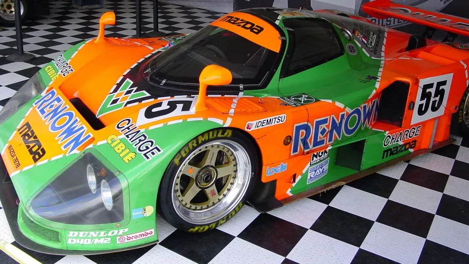 Mazda 878B_