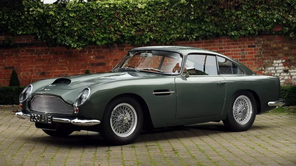 Aston Martin DB4 GT