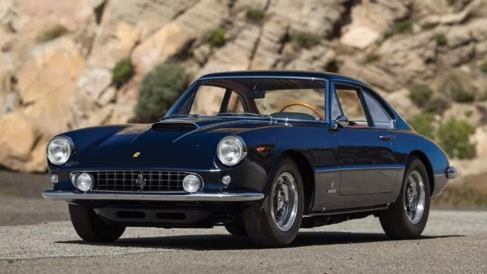 Ferrari 400 Superamerica