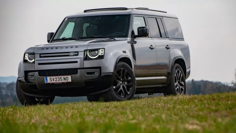 Land Rover Defender Outbound