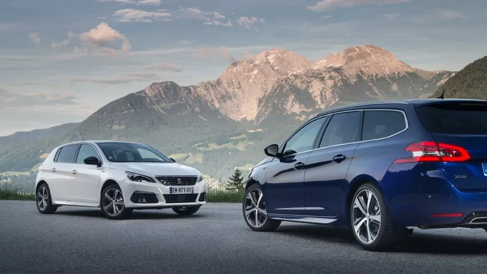 Vylepšený Peugeot 308 ve verzi kombi 20