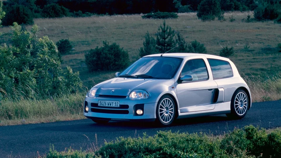 Renault Clio V6