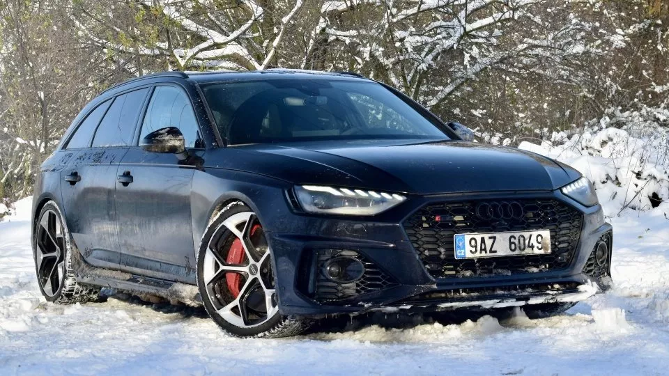 Audi RS4 Competition Plus