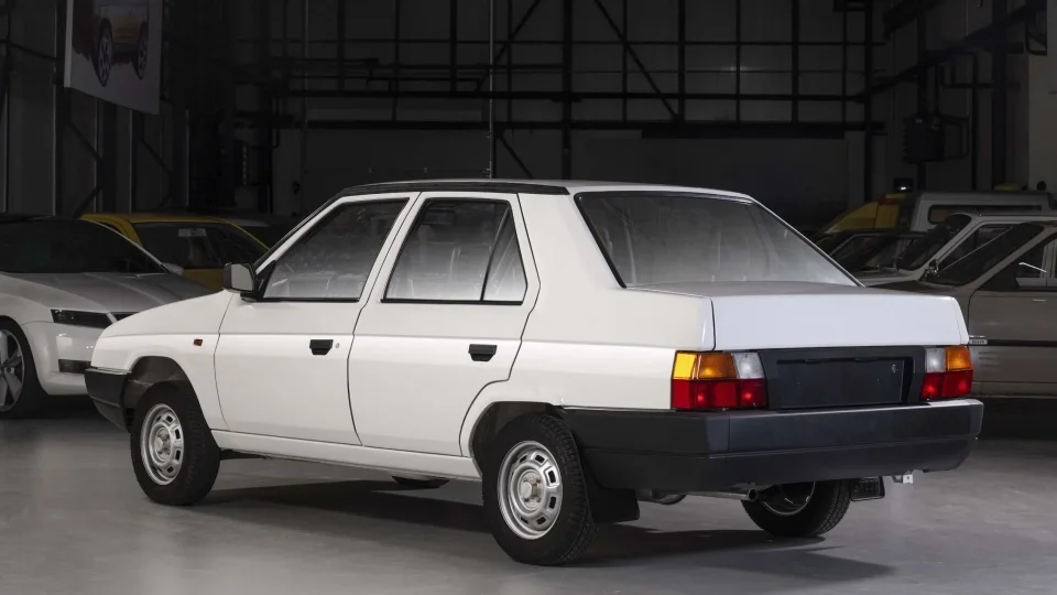 Škoda 782