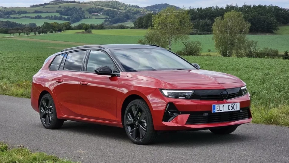 Opel Astra Sports Tourer Electric