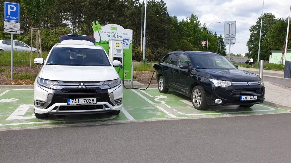 Mitsubishi Outlander PHEV