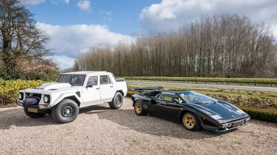 Lamborghini LM002