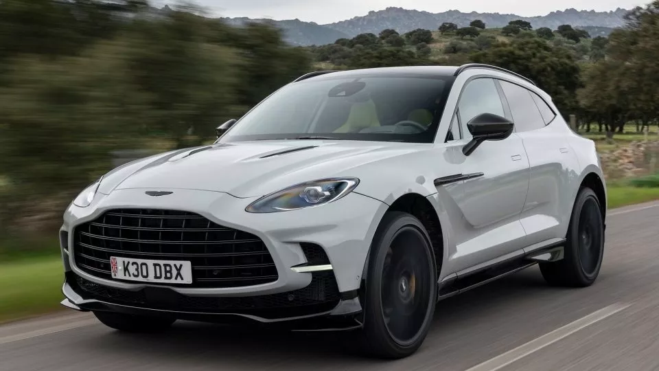 Aston Martin DBX