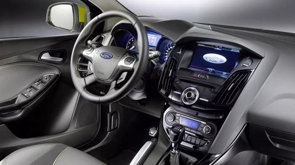 Ford Focus interiér