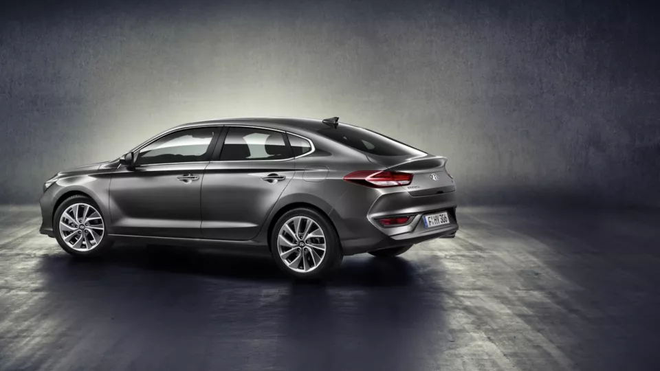 Hyundai i30 Fastback cena