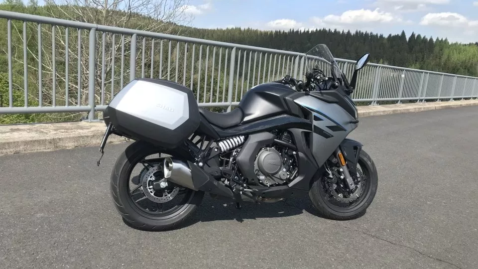 CFMOTO 650GT