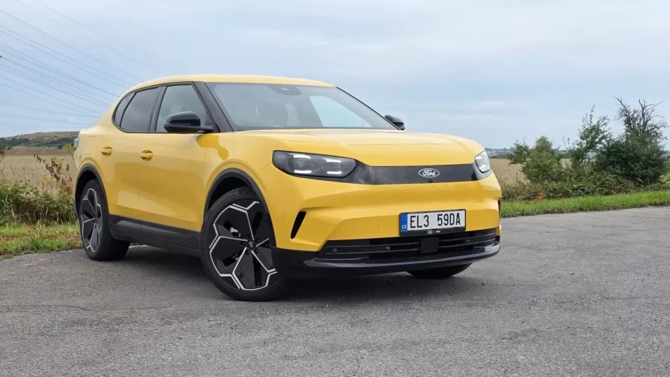 Testovaný Ford Capri.