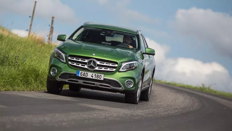 Mercedes-Benz GLA po faceliftu omládl.