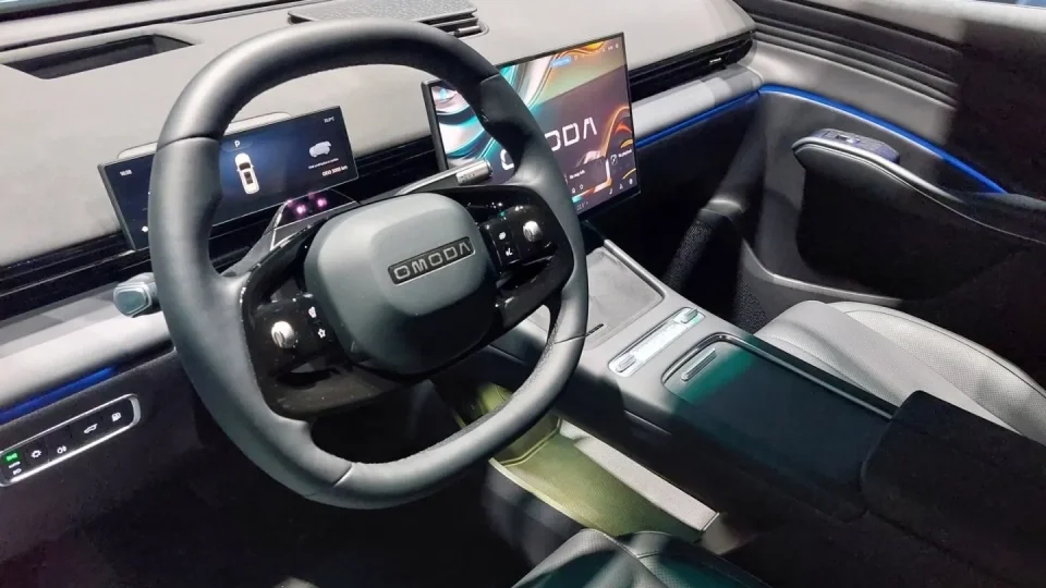 Omoda 7