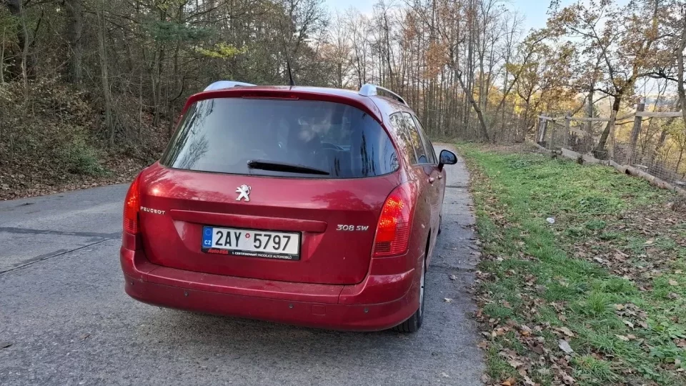 Peugeot 308 SW (2012)