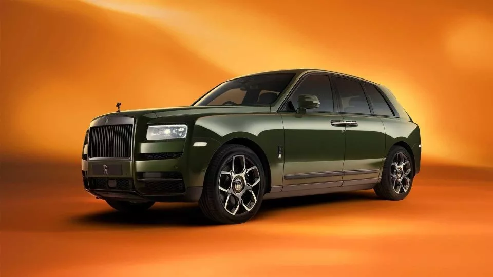 Rolls-Royce Cullinan Military Green