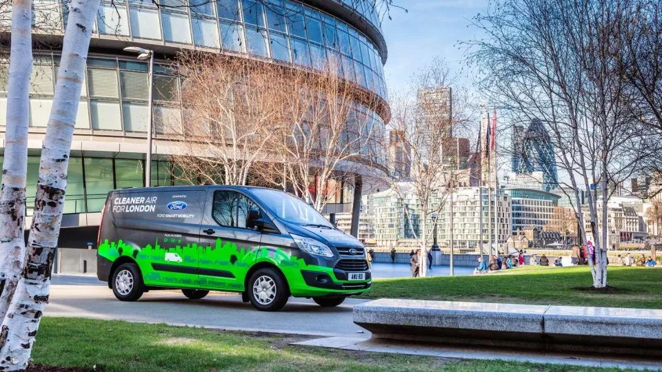 Ford Transit PHEV testování