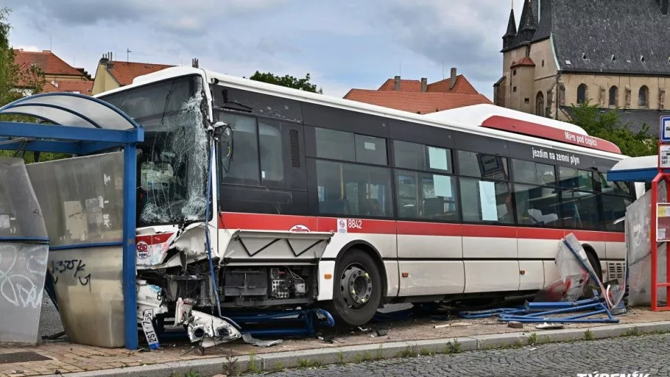 Nehoda autobusu ve Slaném