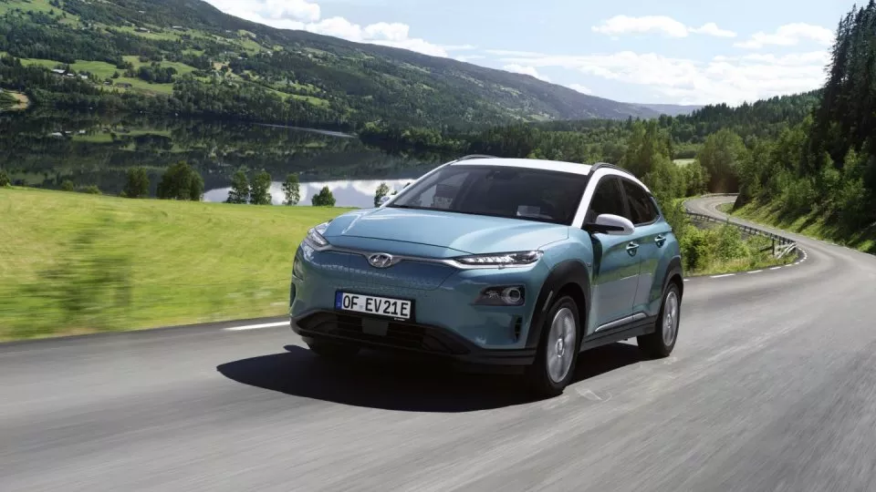 Hyundai KONA _