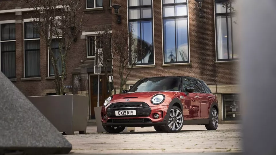 MINI Clubman 2019 1