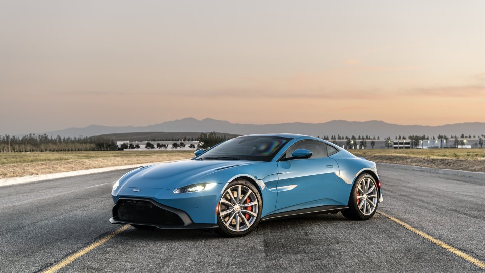 Obrněný Aston Martin Vantage