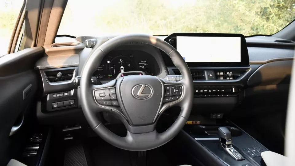 Lexus UX