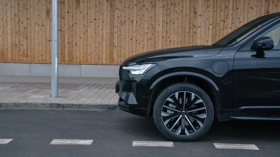 Volvo XC90 T8 Black Edition