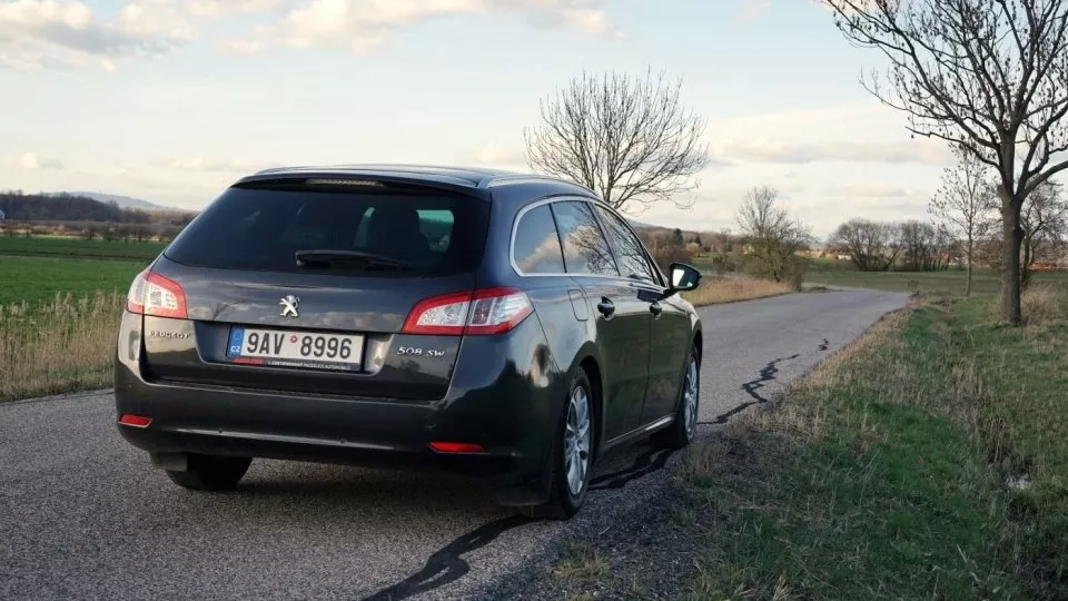 Peugeot 508 SW (2013)