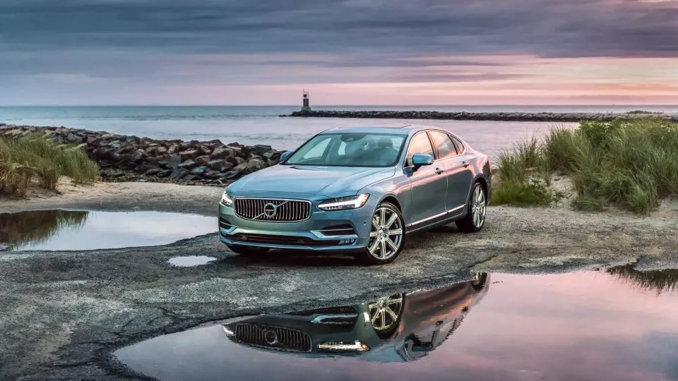 Volvo S90