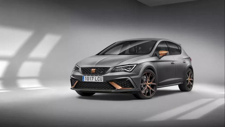 SEAT Leon Cupra R