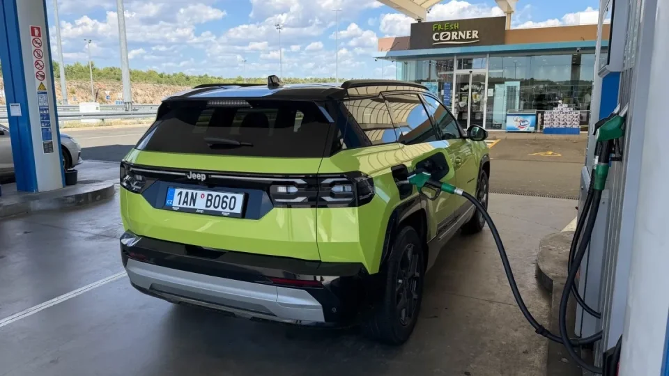 Jeep Compass e-Hybrid